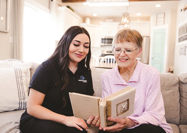 Senior Home Care Geneva, IL  Assisting Hands Free Consultation