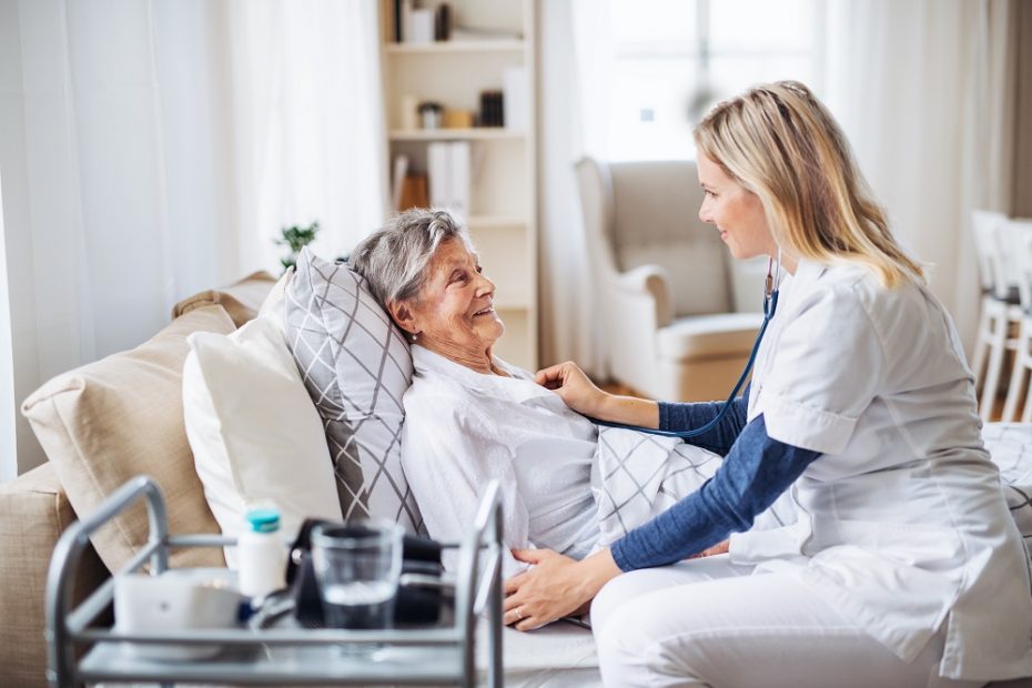 Senior-Friendly-Bedroom