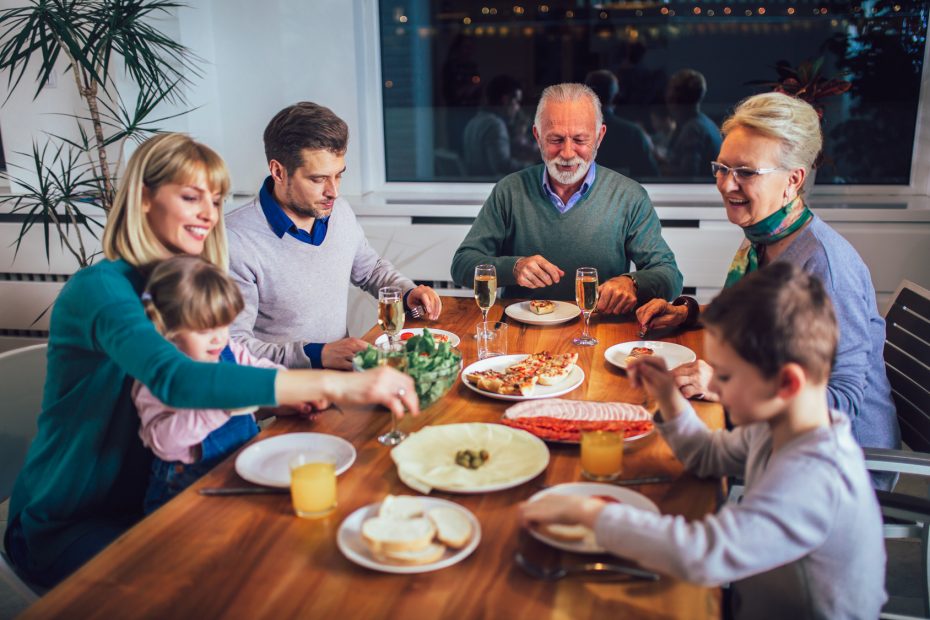 Tips for Managing Thanksgiving with Senior Parents