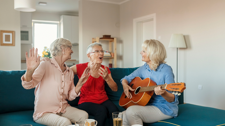 Indoor Winter and Spring Activities for Seniors with Alzheimer's Disease