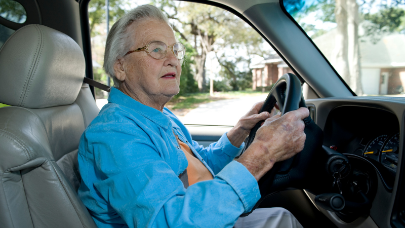 How to Help Seniors Drive Safely