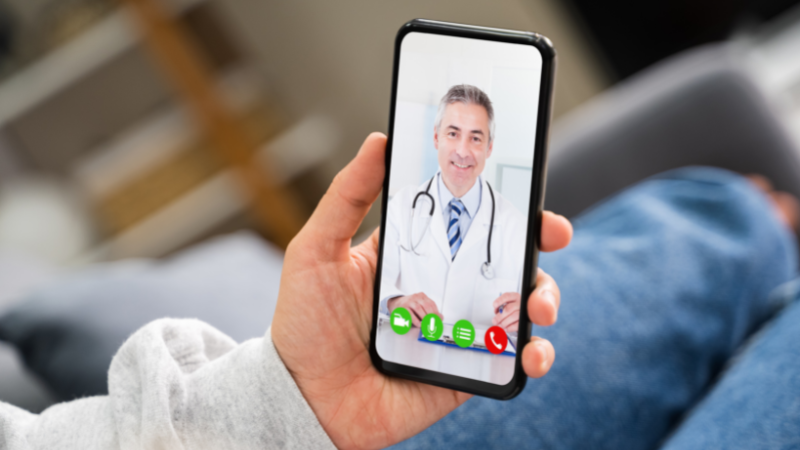 Teaching How to Use Telemedicine to Your Senior Loved Ones