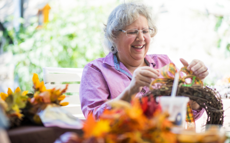 holiday-crafts-for-seniors